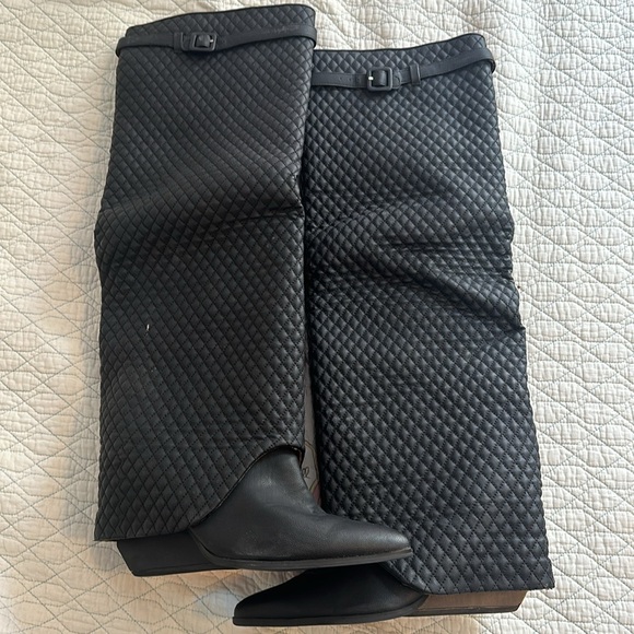 Knee High Leather Boots Jeffrey Campbell Black Quilted size 11 - Picture 3 of 8